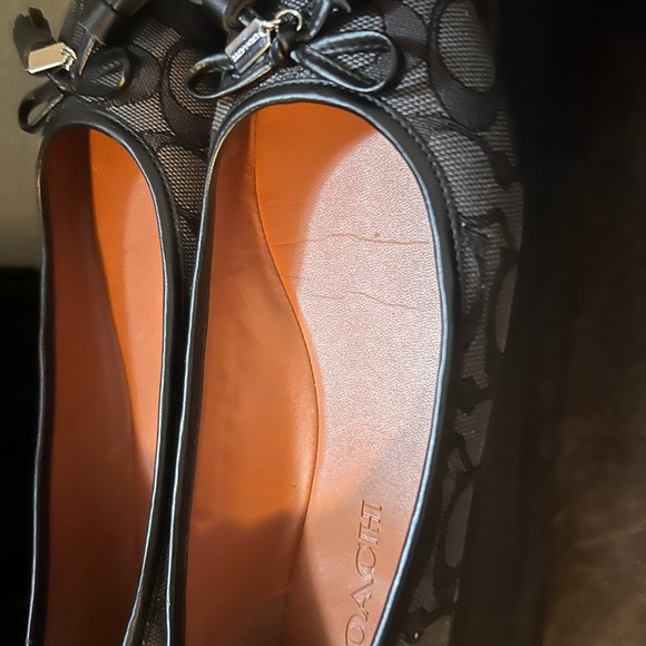 Coach Flats - Picture 2 of 3